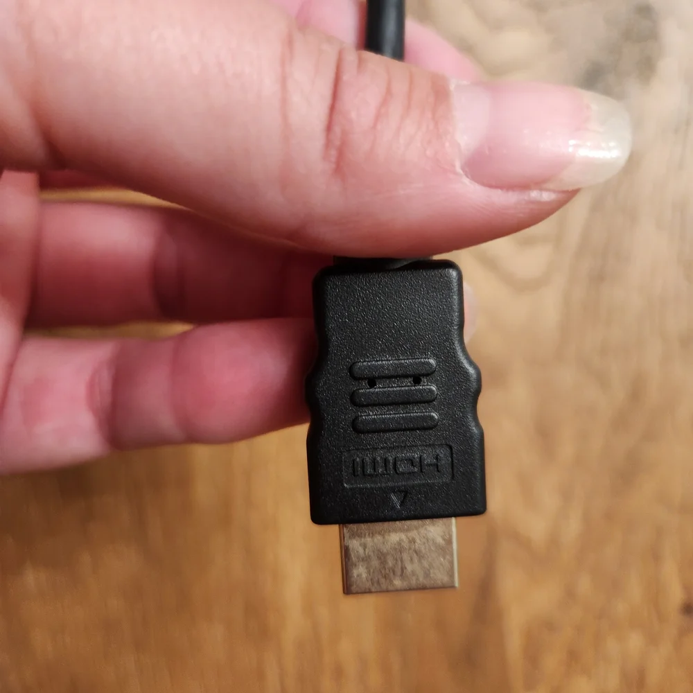 Black Moread HDMI Adapter